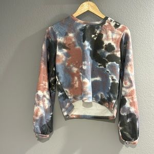 Lulu’s 100% cotton tie dye sweatshirt